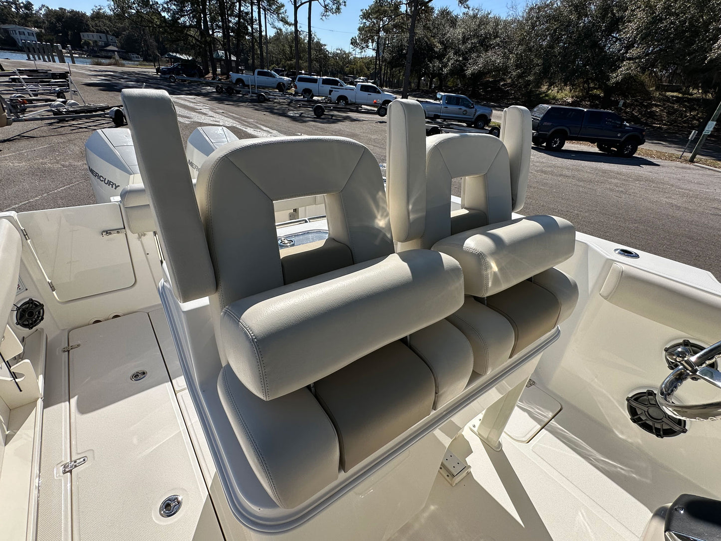 2023 Boston Whaler 280 Outrage