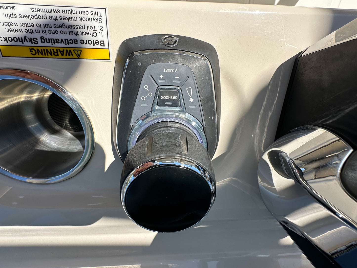 2023 Boston Whaler 280 Outrage