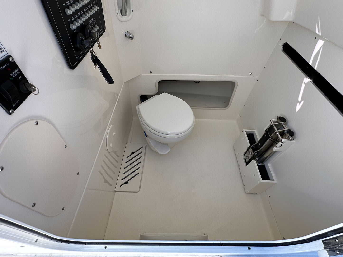 2023 Boston Whaler 280 Outrage