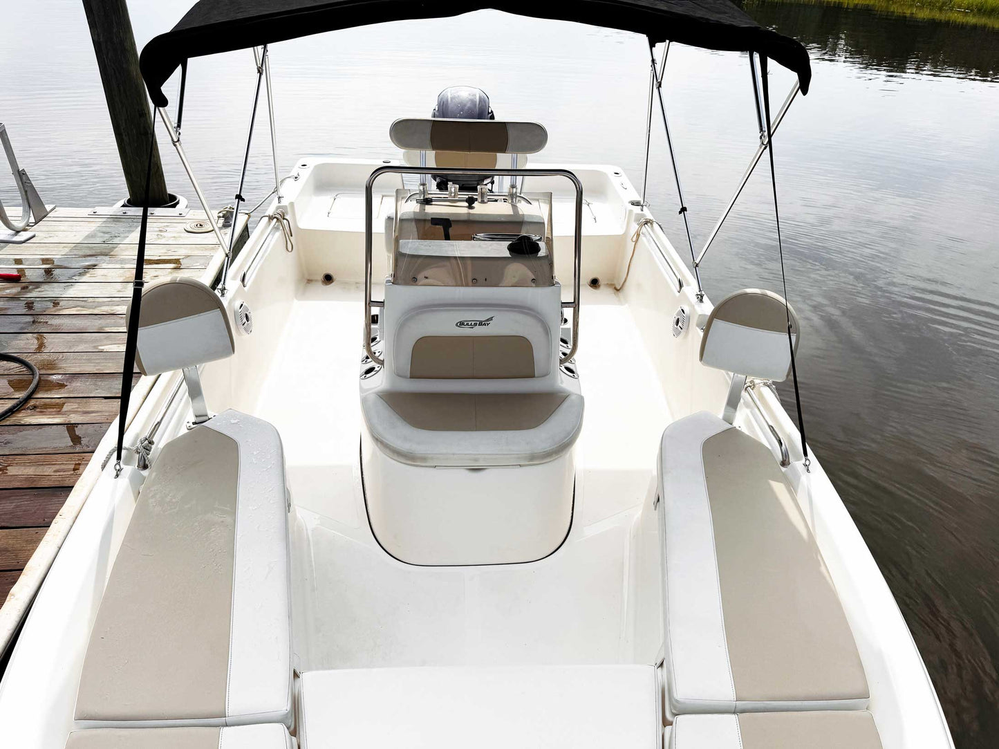 2021 Bulls Bay 2200 Bay
