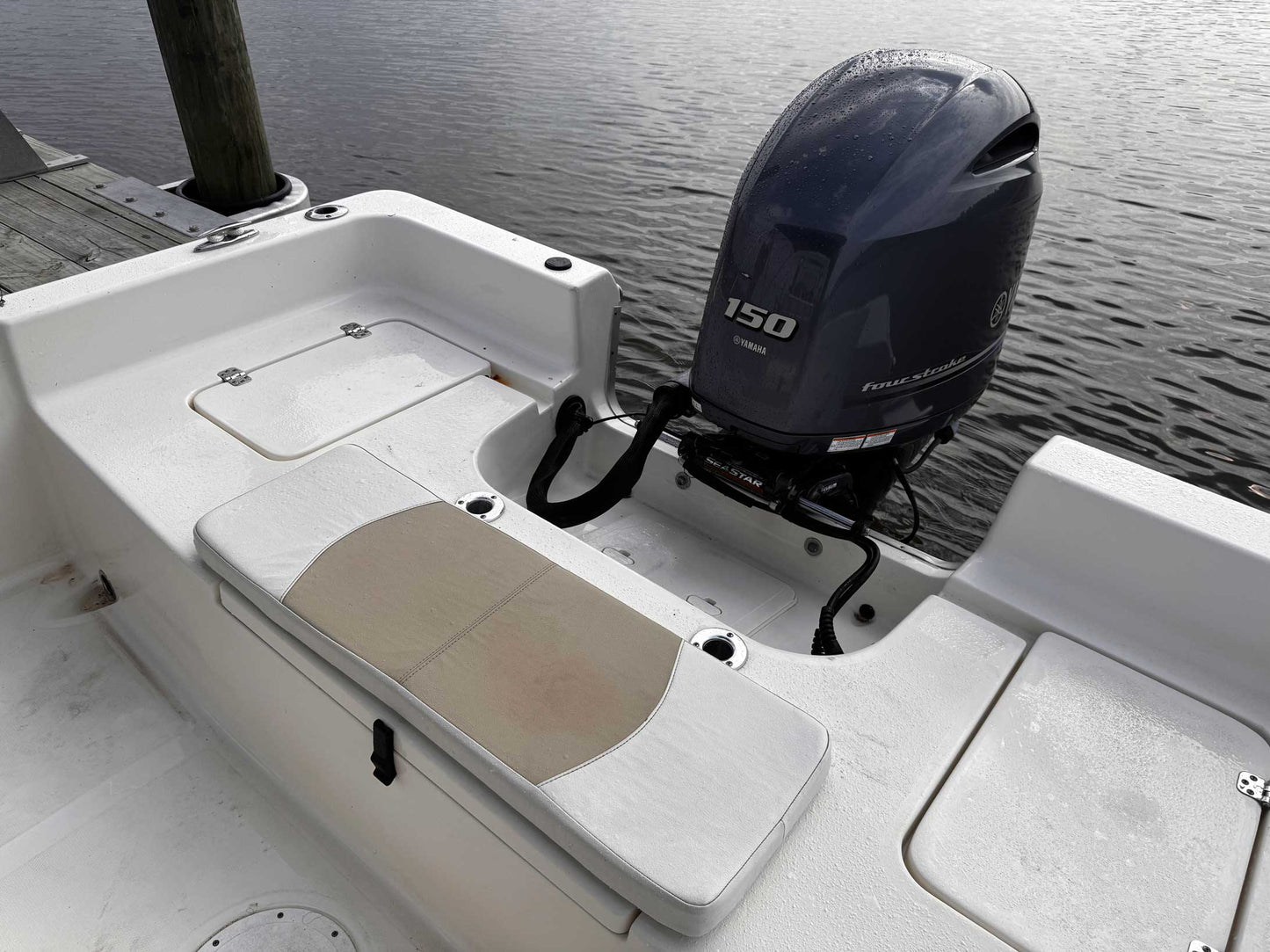 2021 Bulls Bay 2200 Bay