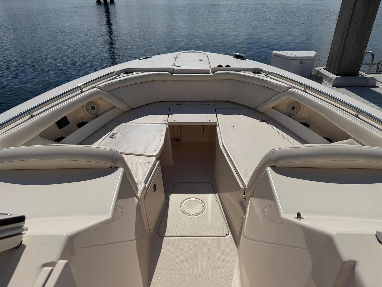 2017 Grady-White Freedom 335