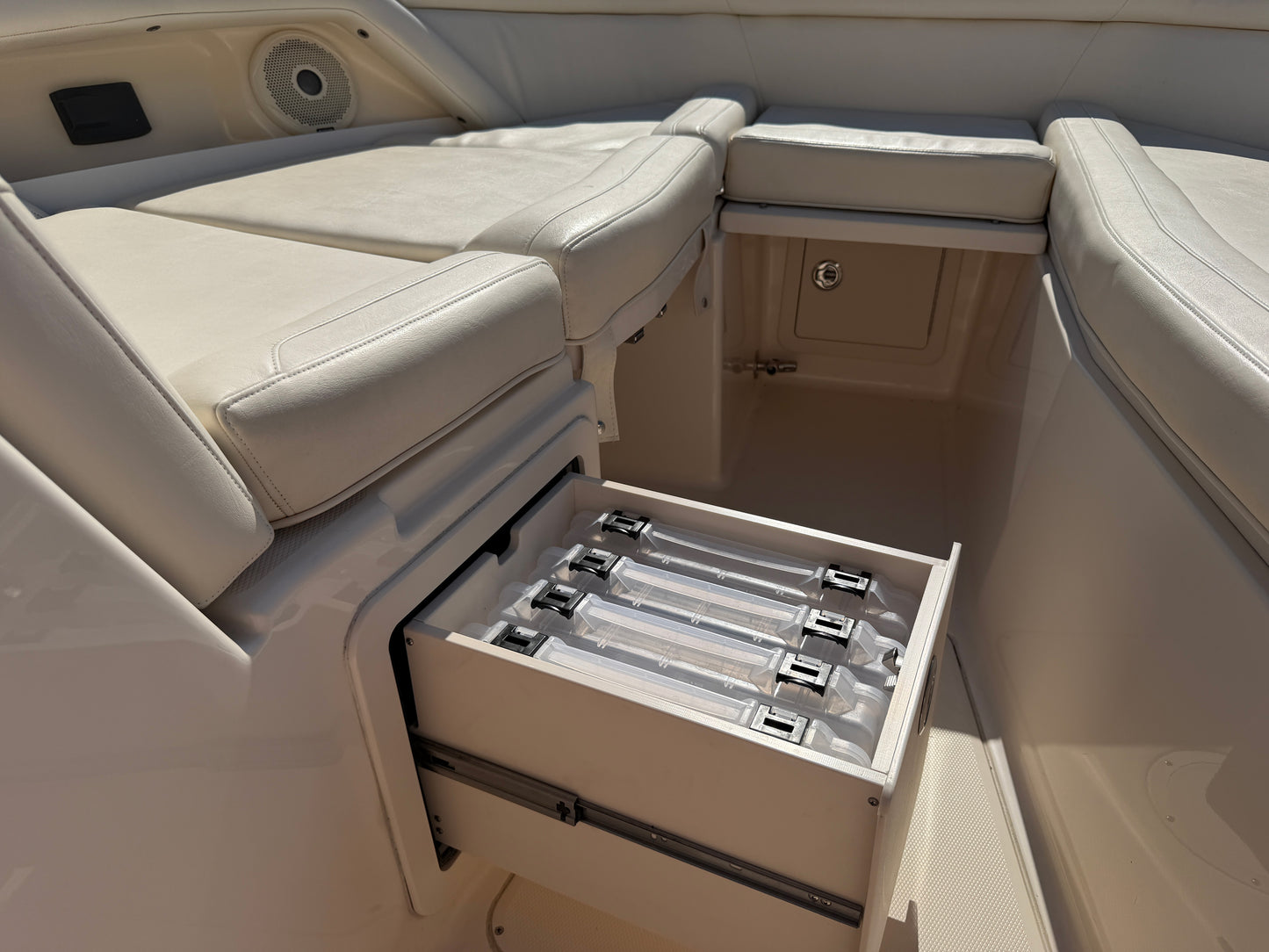 2017 Grady-White Freedom 335