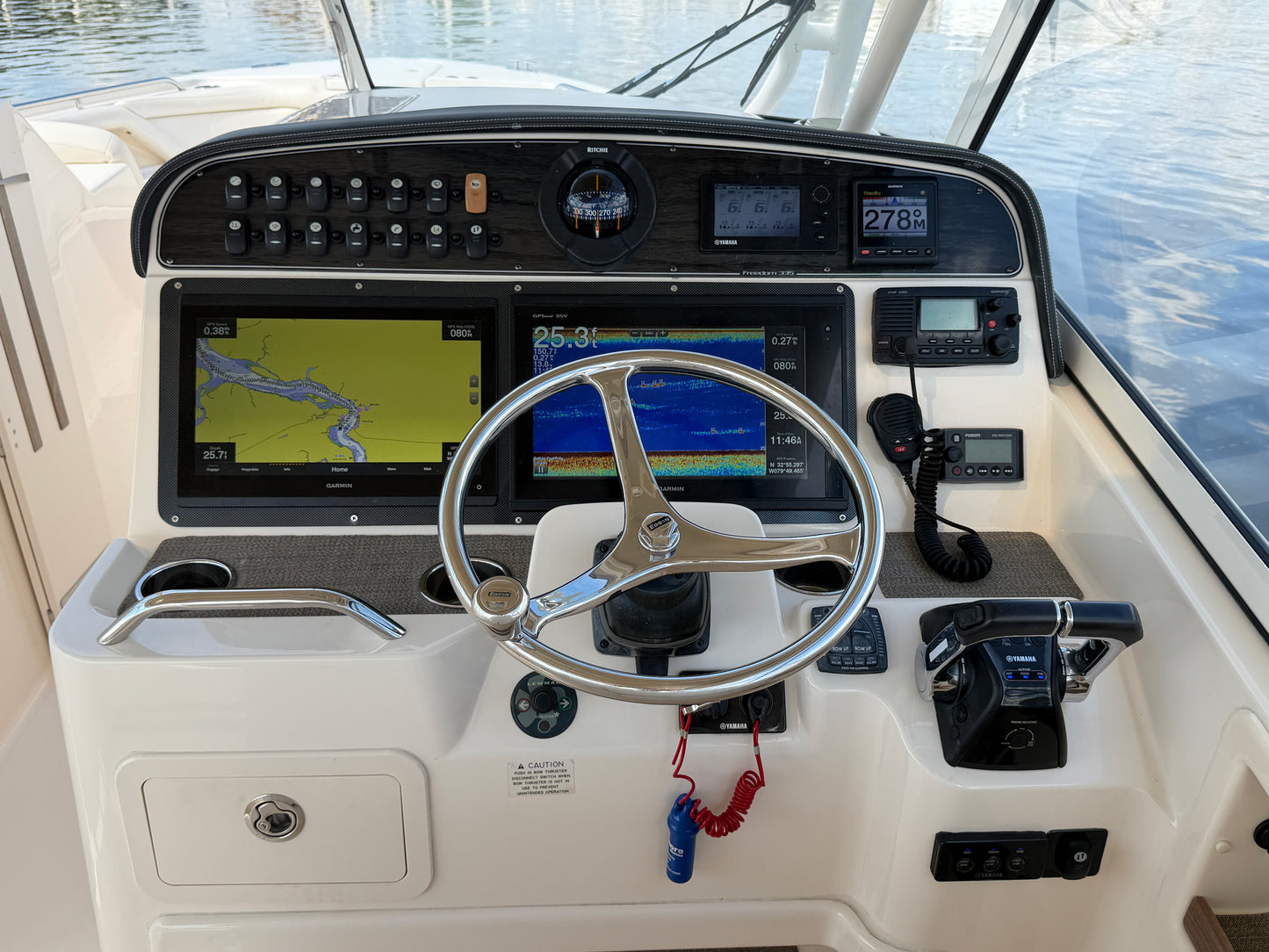 2017 Grady-White Freedom 335