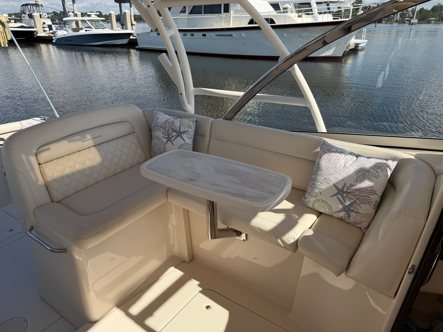 2017 Grady-White Freedom 335