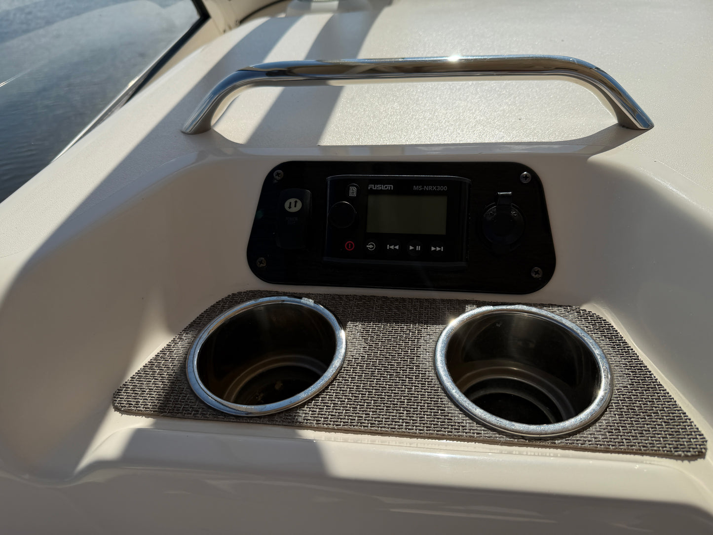 2017 Grady-White Freedom 335