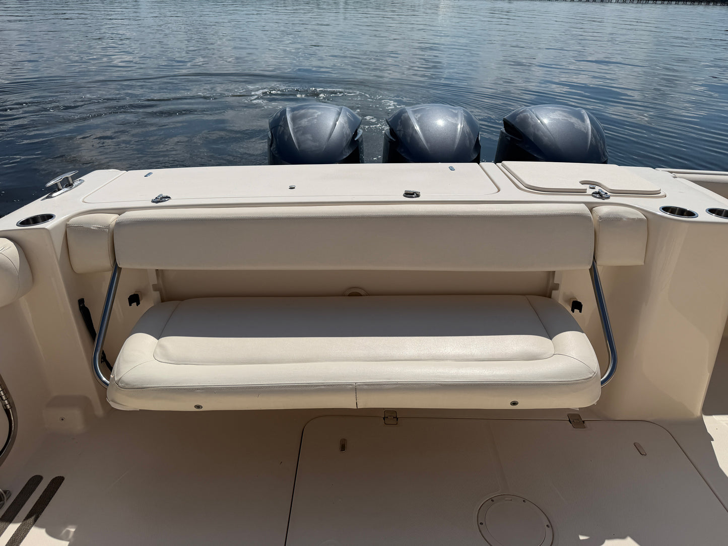 2017 Grady-White Freedom 335