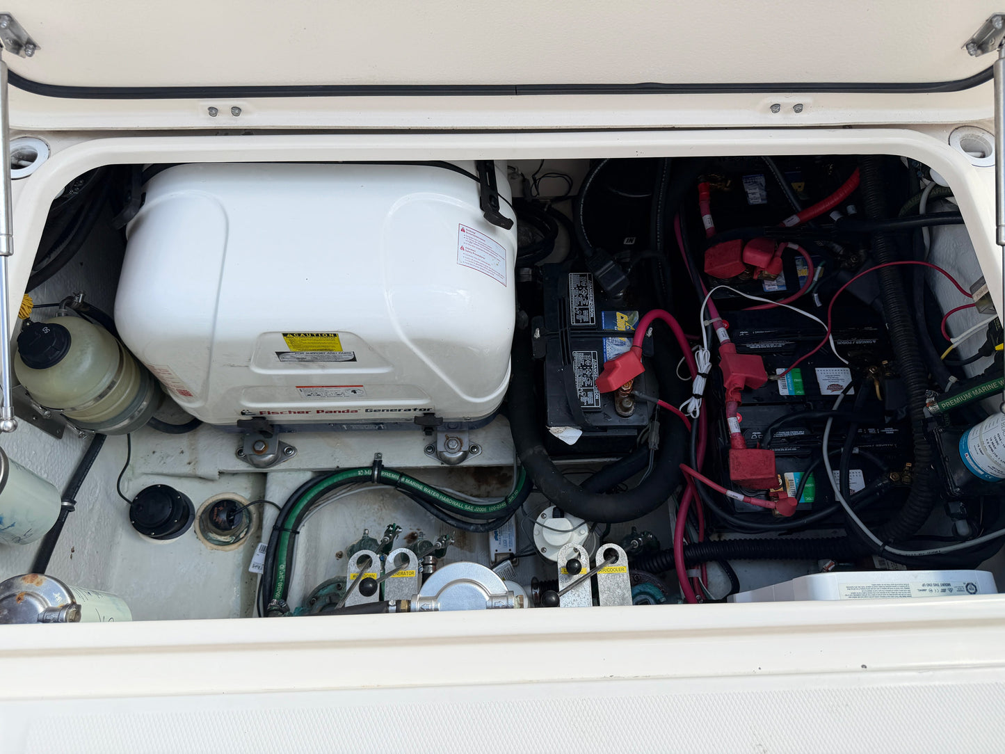 2017 Grady-White Freedom 335