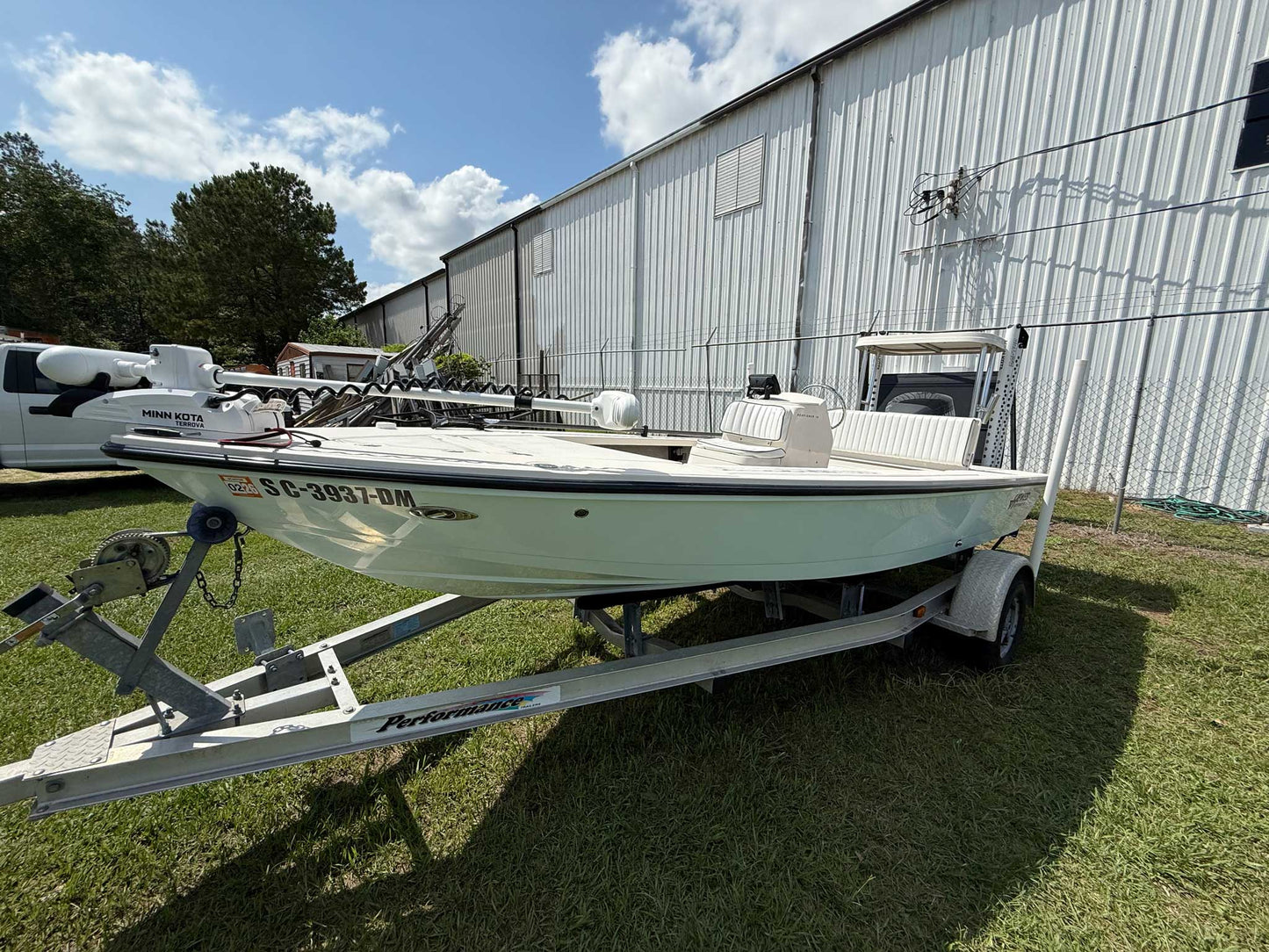 2004 Hewes 16 Redfisher