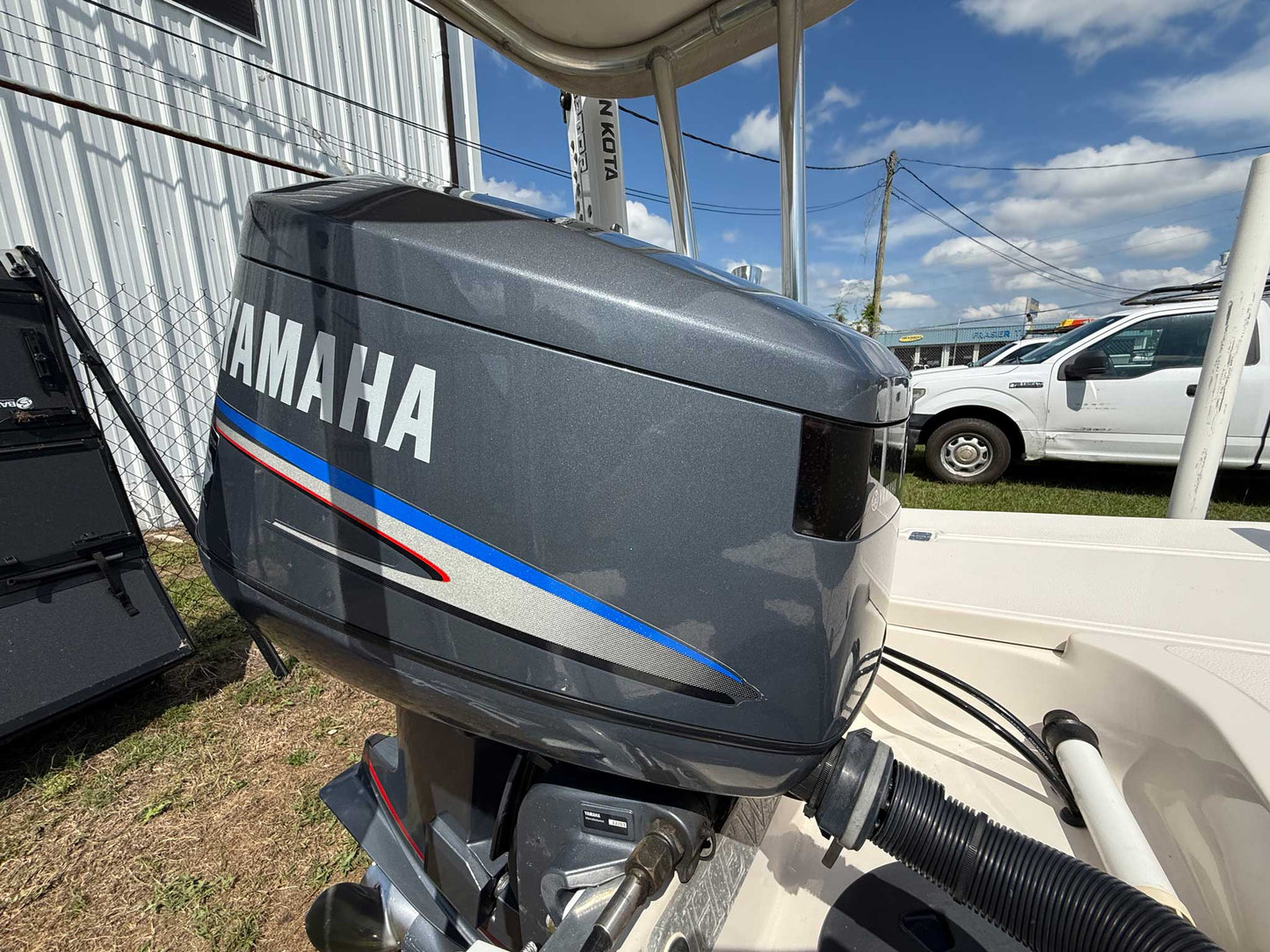 2004 Hewes 16 Redfisher