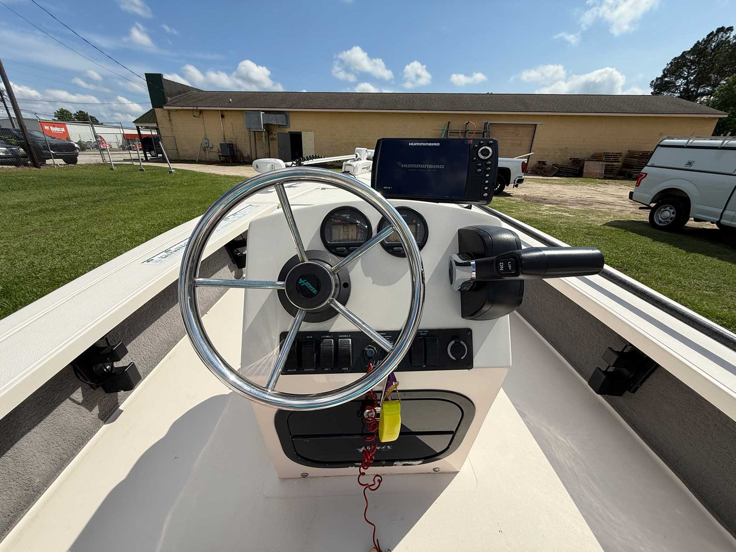 2004 Hewes 16 Redfisher