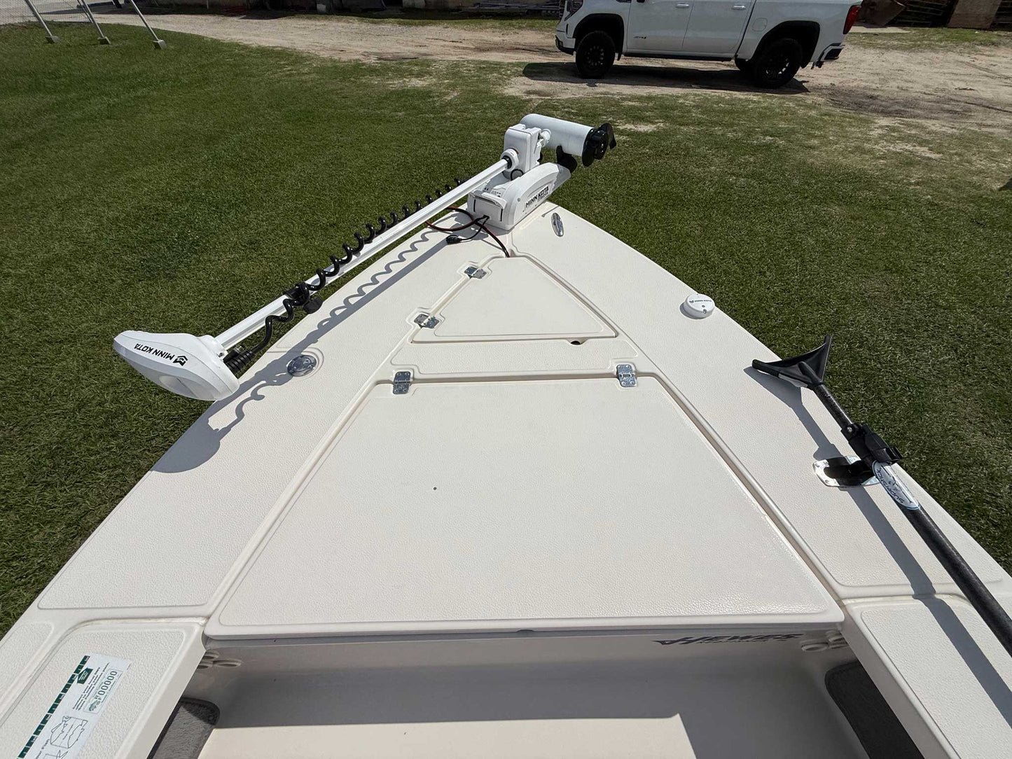 2004 Hewes 16 Redfisher