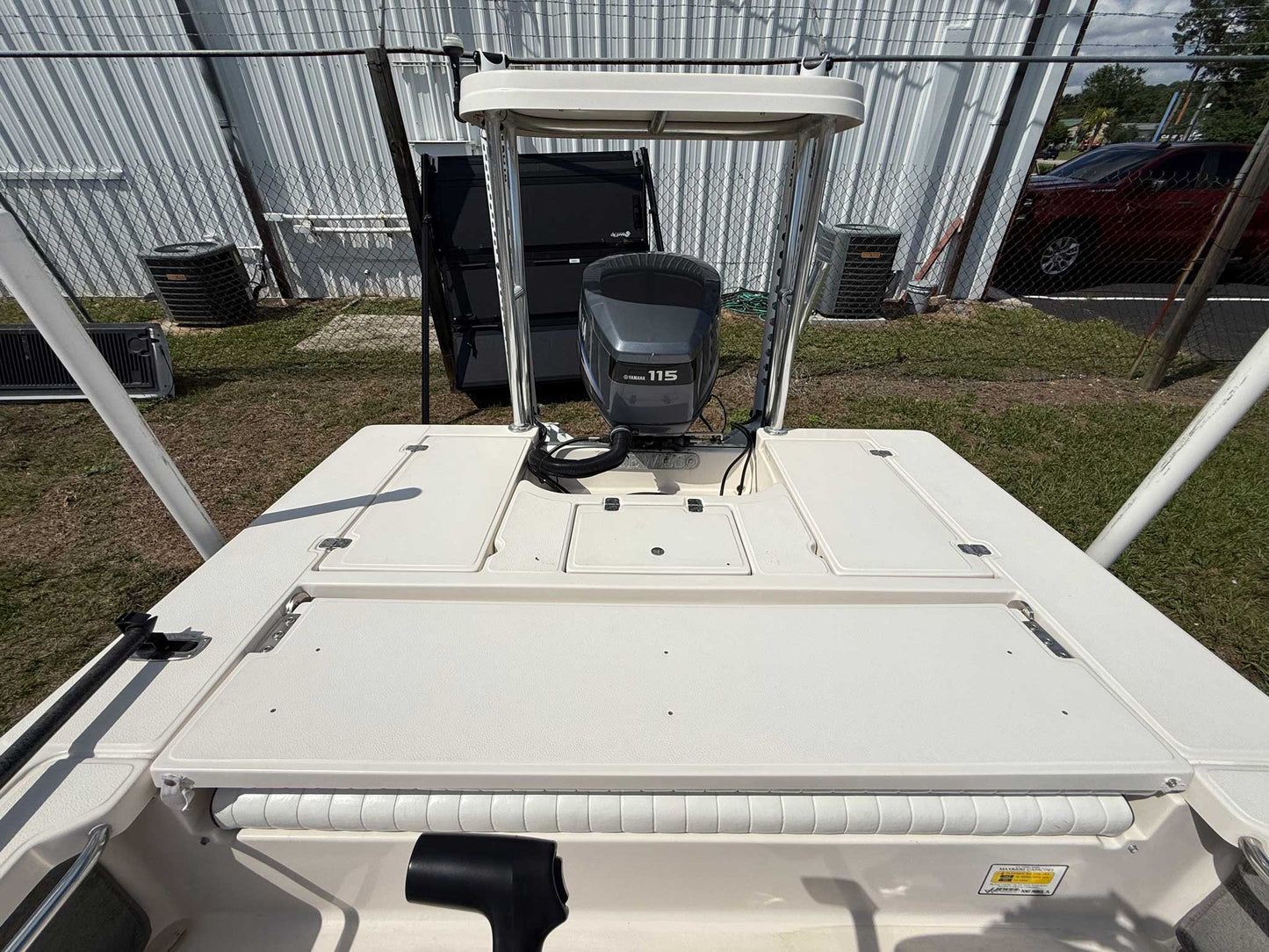 2004 Hewes 16 Redfisher