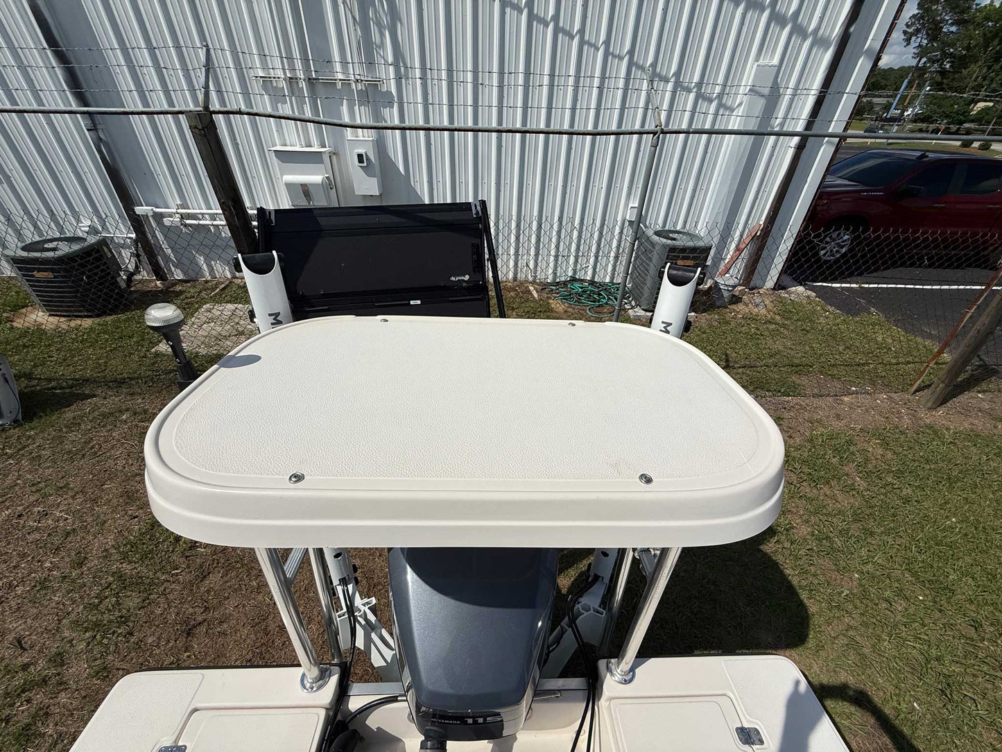 2004 Hewes 16 Redfisher