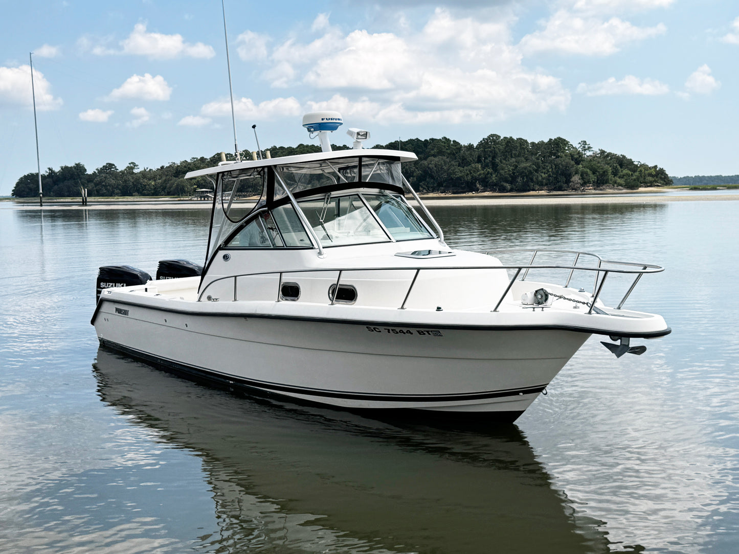 2005 Pursuit 2870 Walkaround