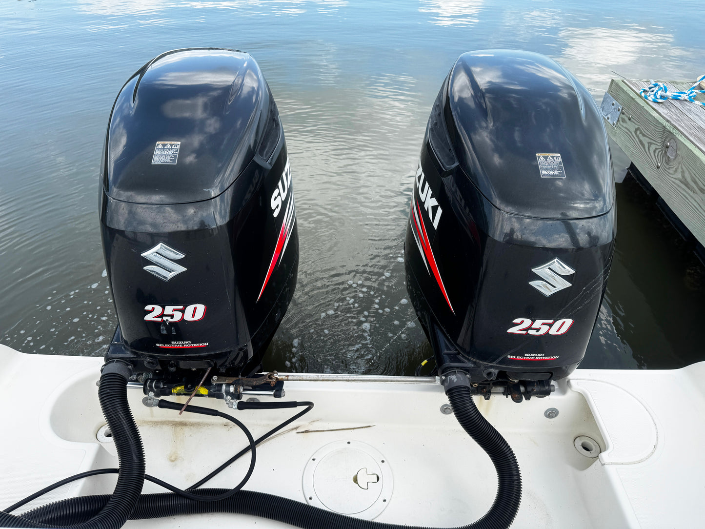 2005 Pursuit 2870 Walkaround