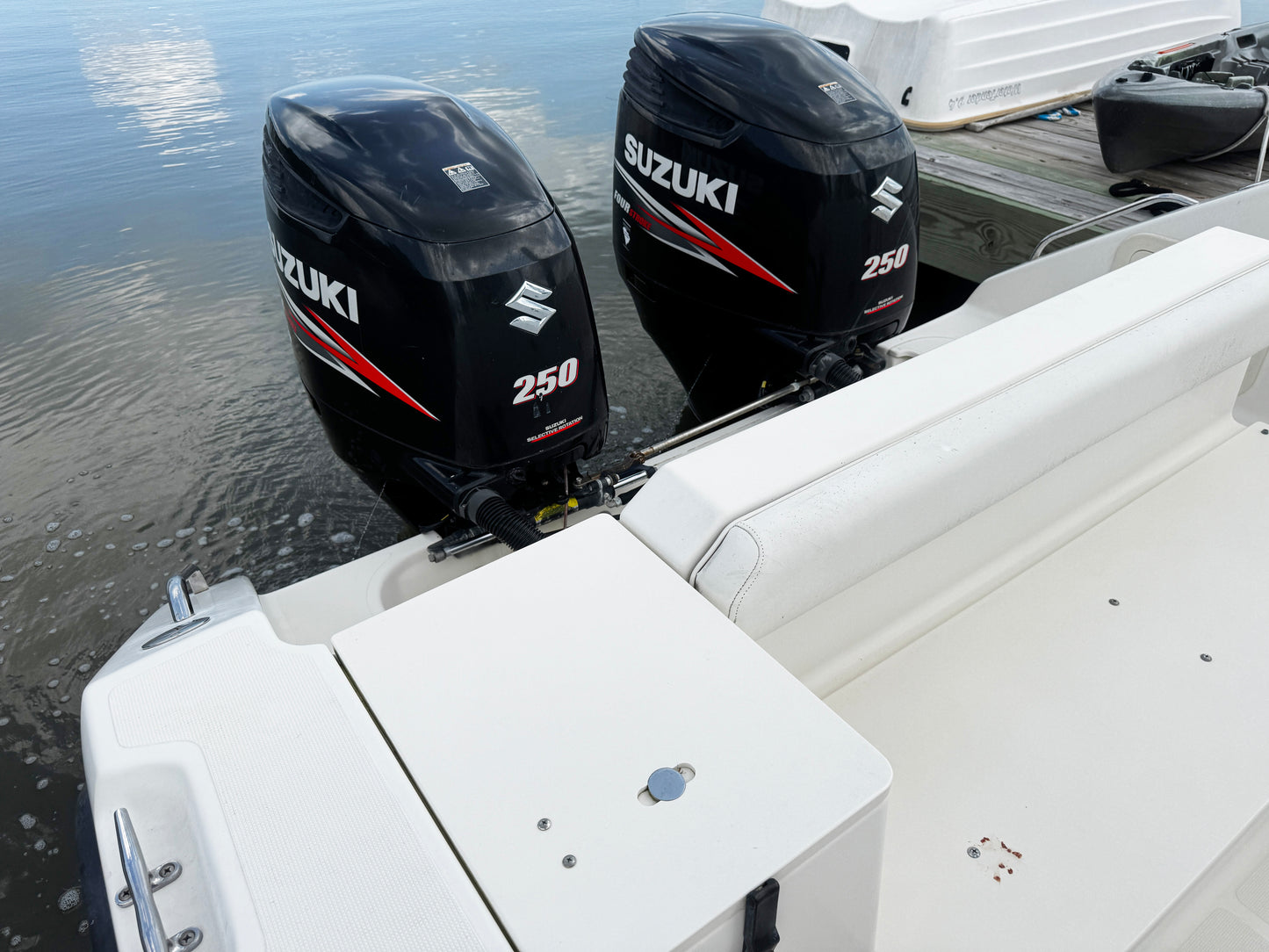 2005 Pursuit 2870 Walkaround