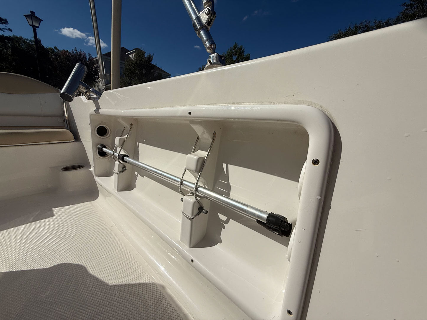 2016 Robalo R160