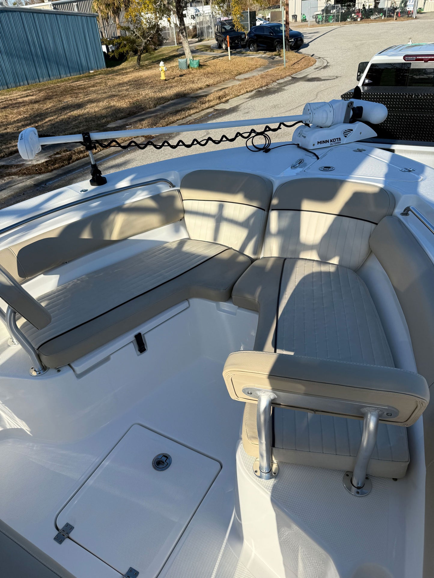 2017 Sea Fox 246 Commander