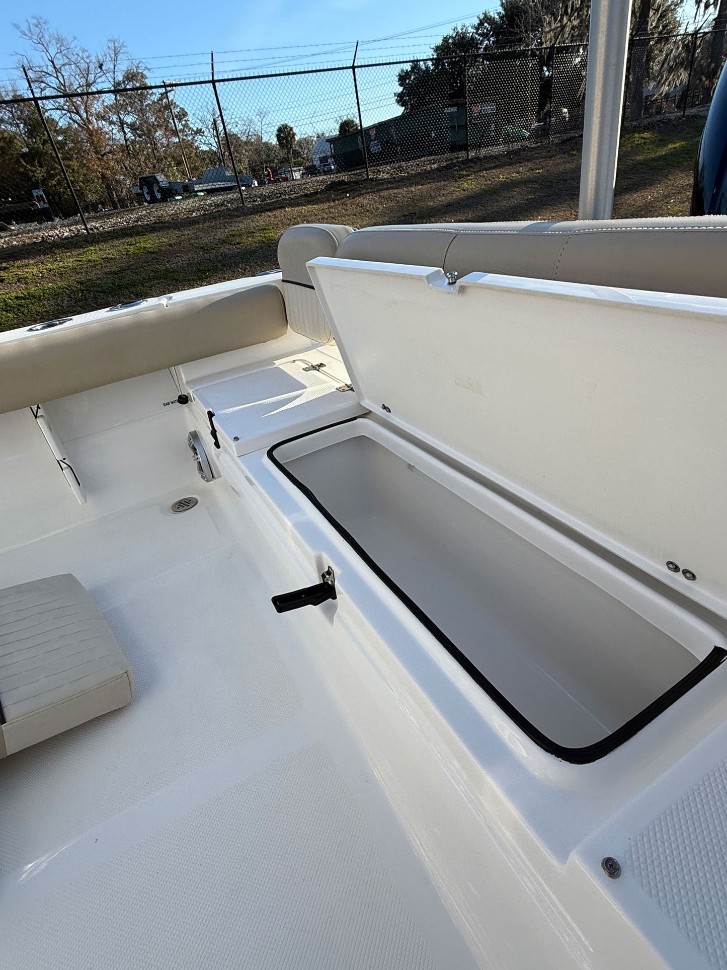 2017 Sea Fox 246 Commander