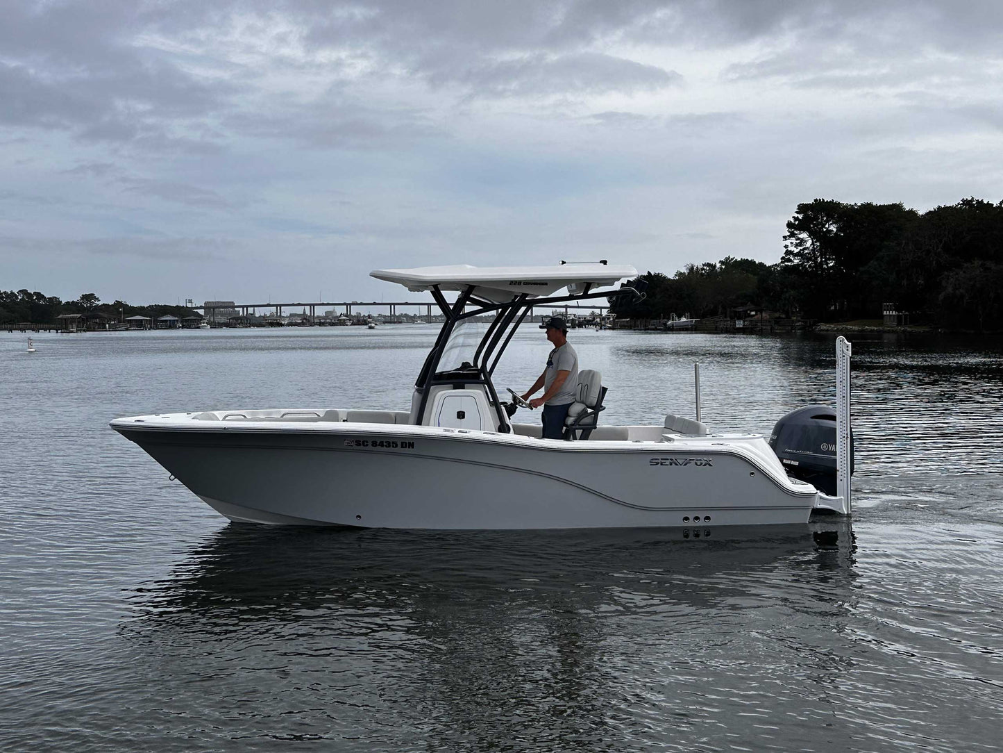 2021 Sea Fox 228 Commander