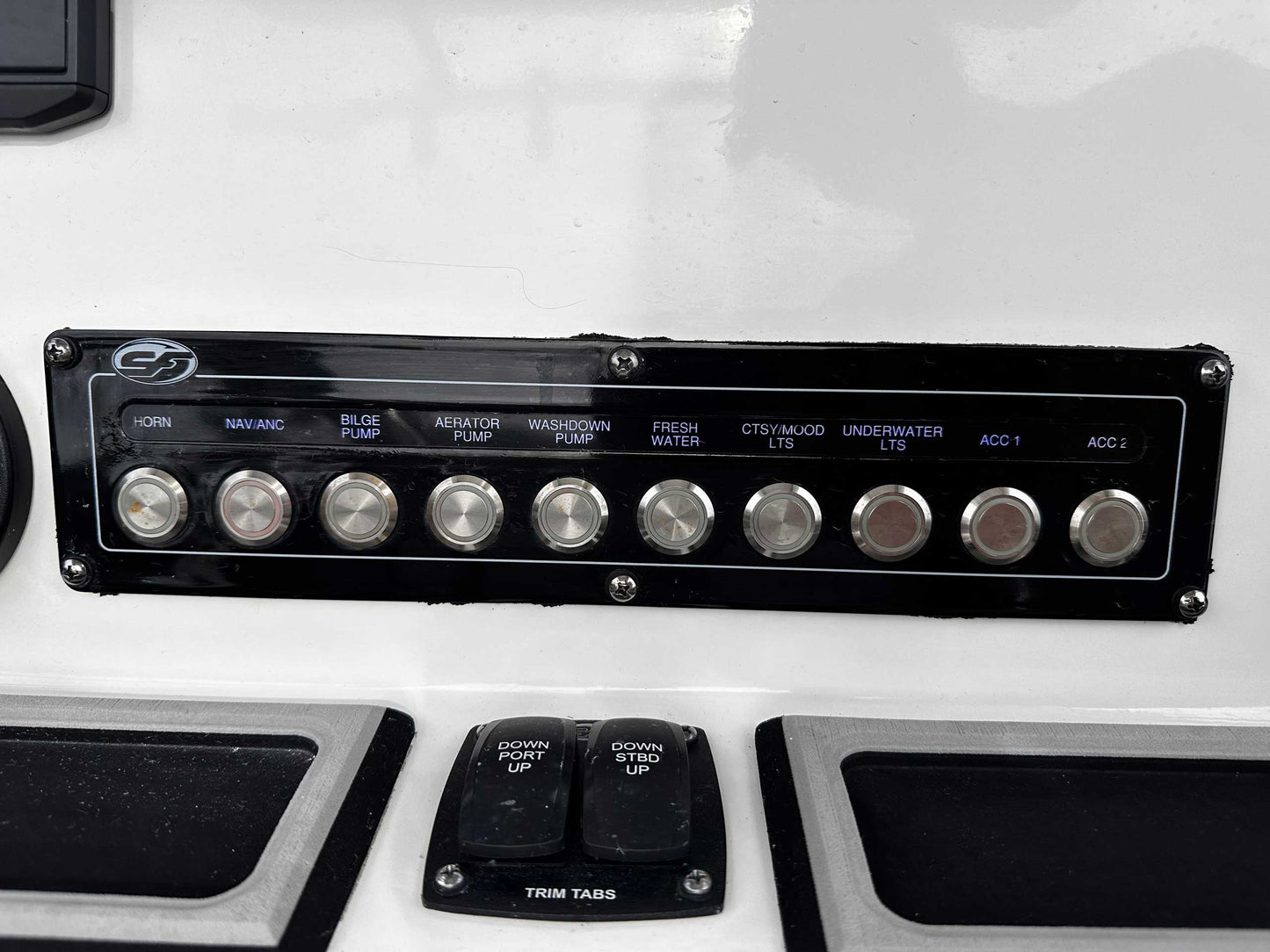 2021 Sea Fox 228 Commander