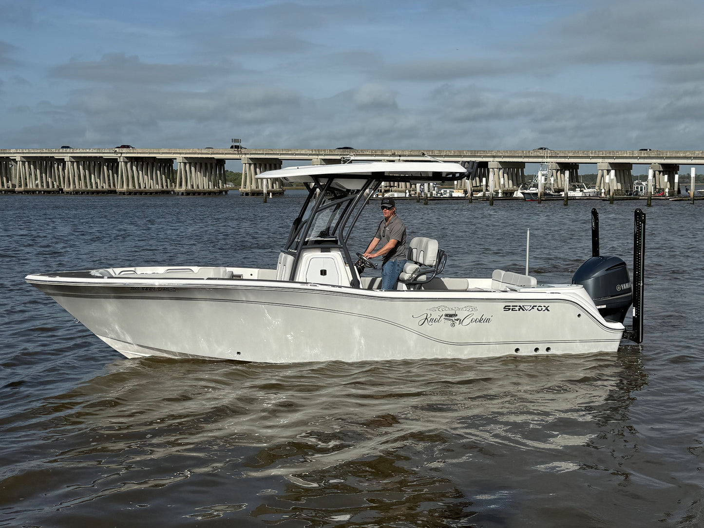 2021 Sea Fox 248 Commander