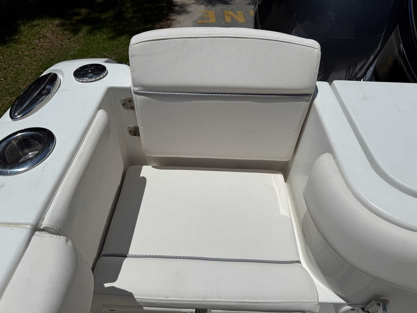 2020 Sea Hunt 27 Gamefish