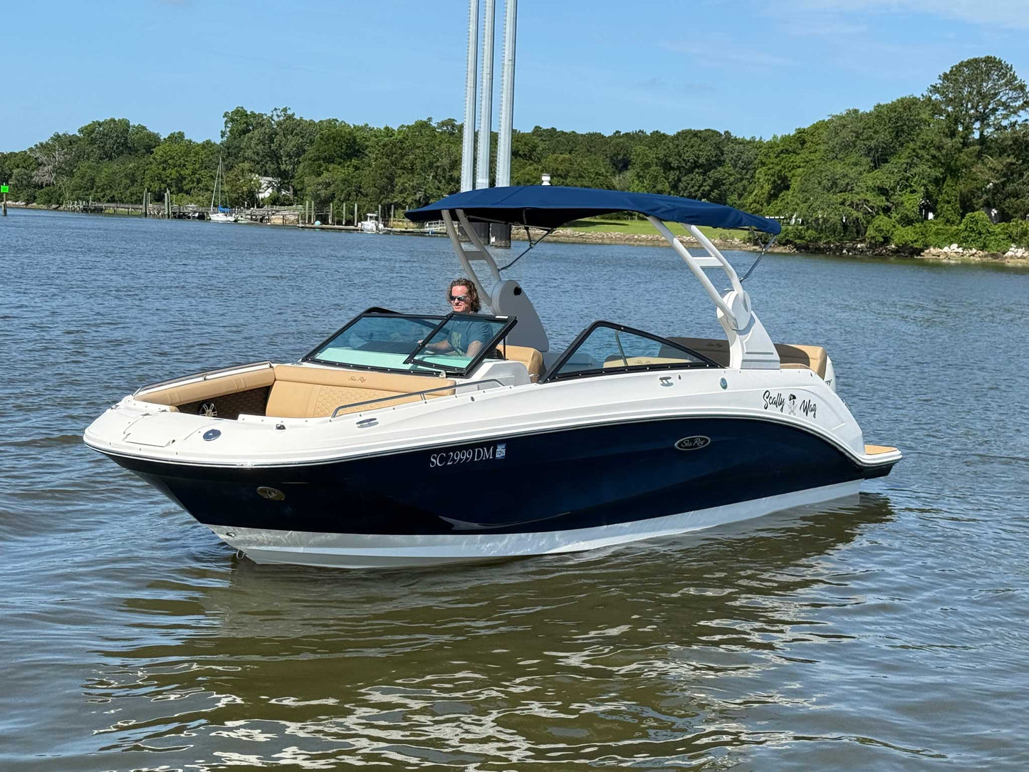 2020 Sea Ray SDX 250 OB