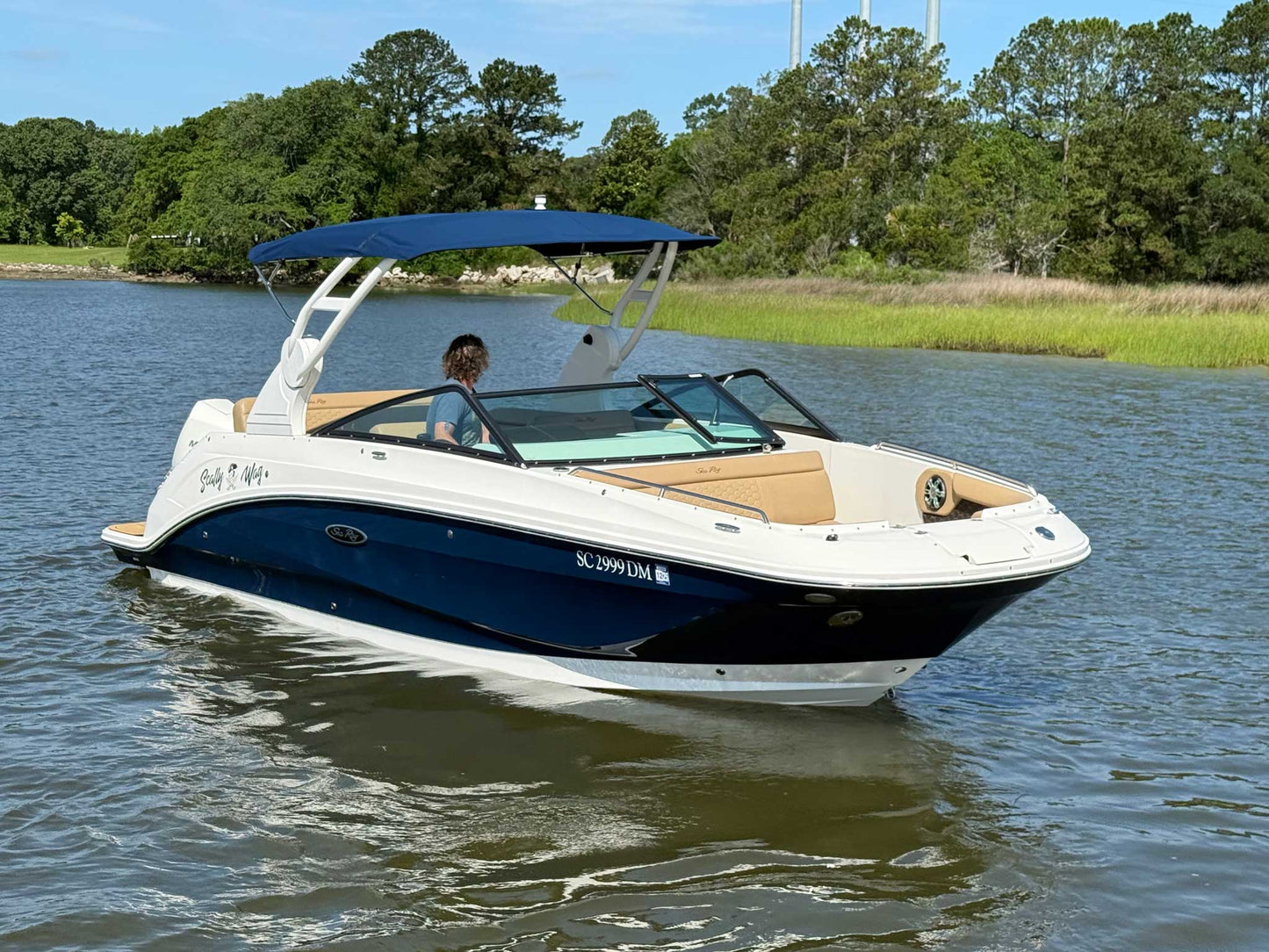 2020 Sea Ray SDX 250 OB