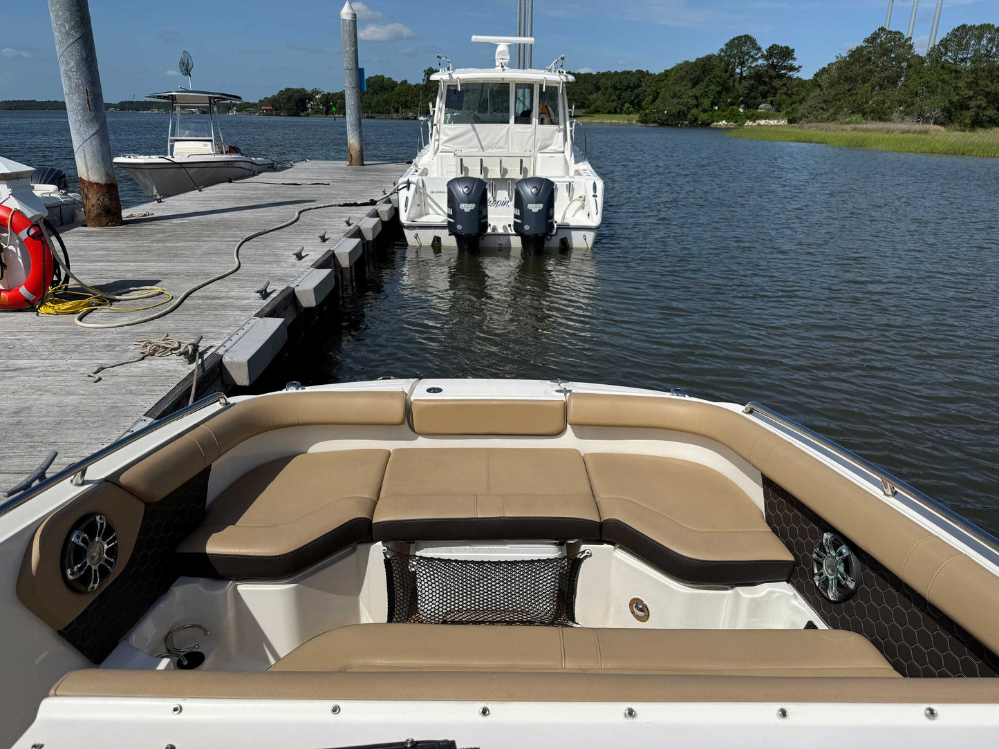 2020 Sea Ray SDX 250 OB