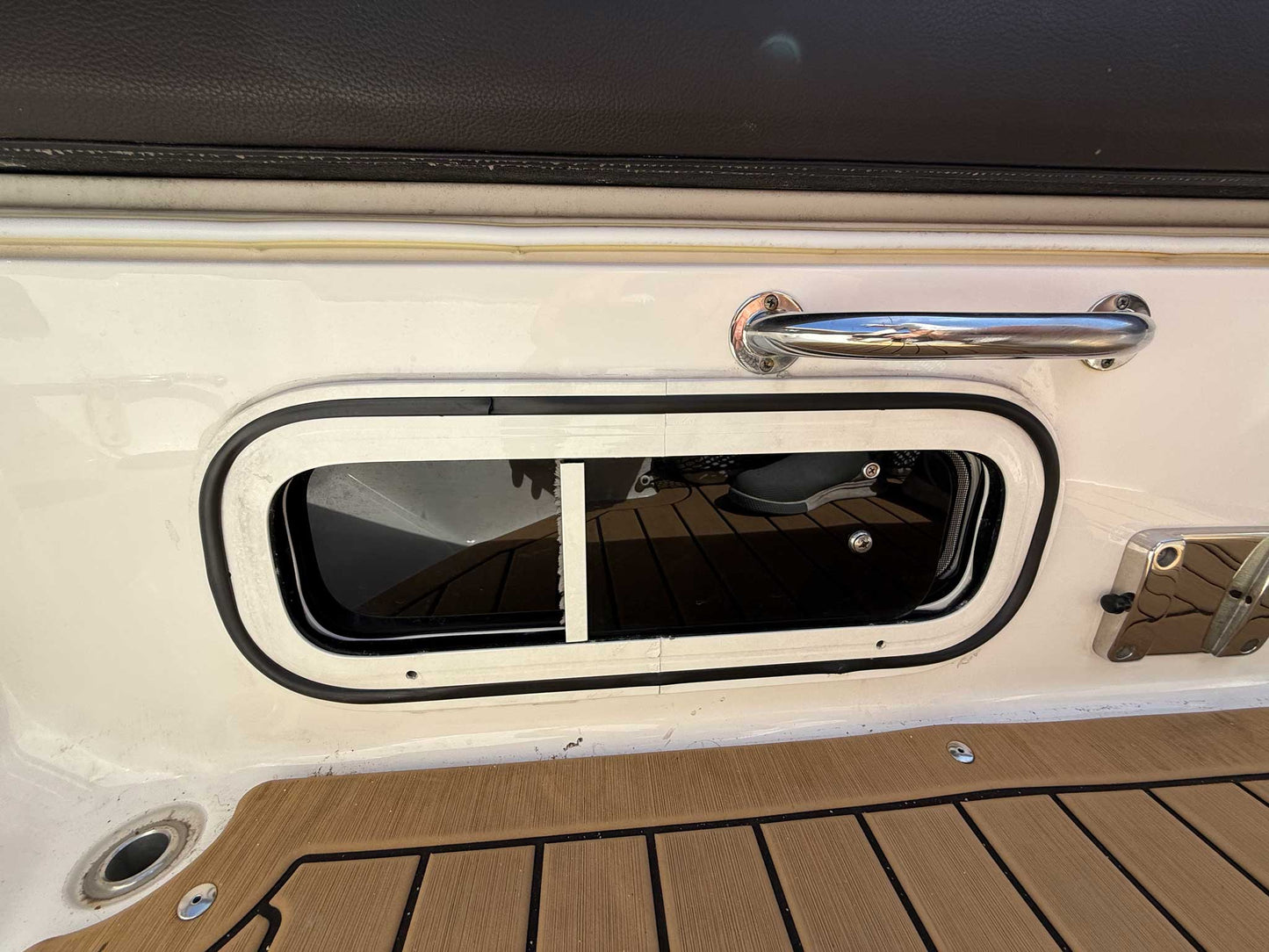 2020 Sea Ray SDX 250 OB