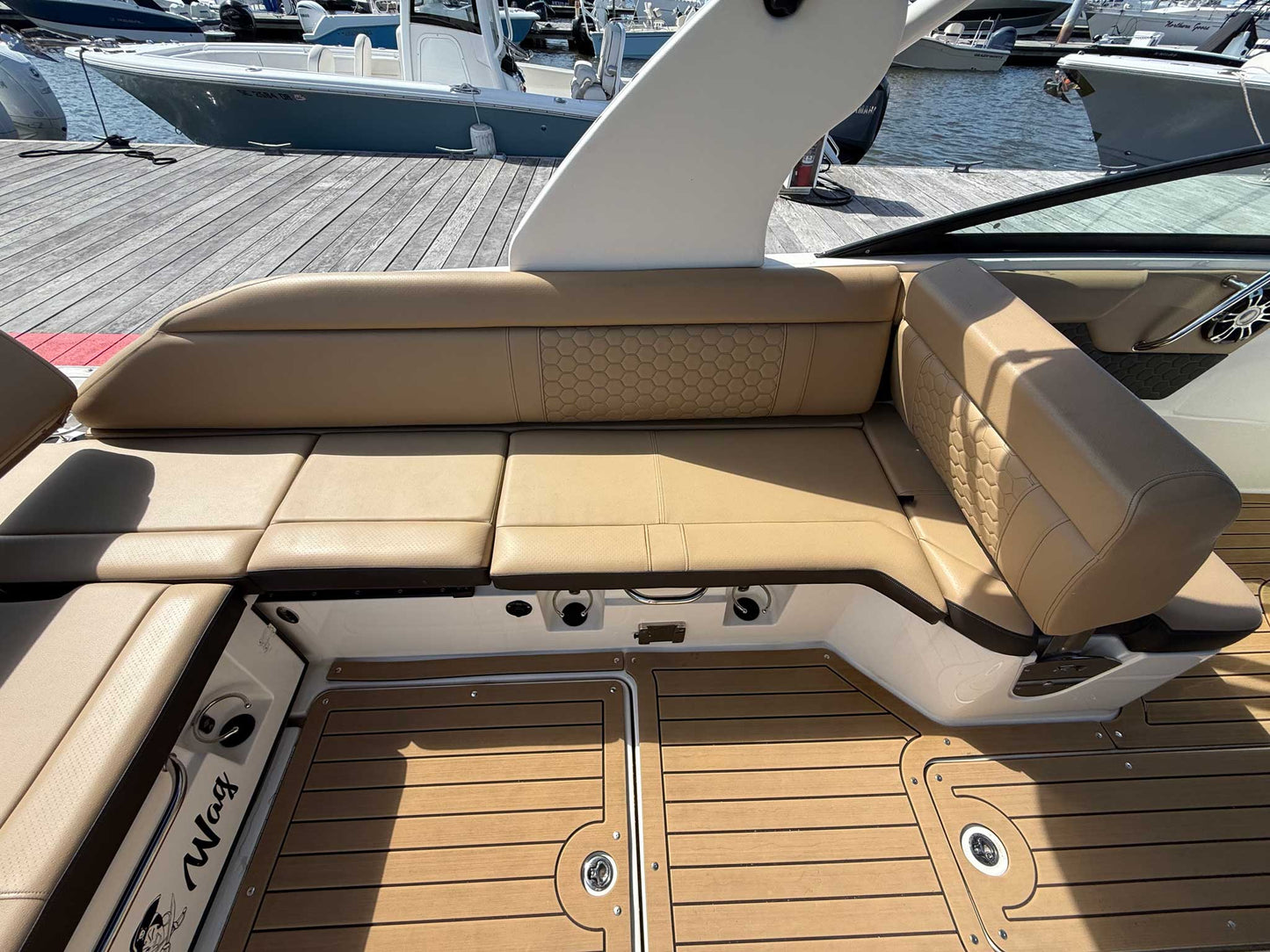 2020 Sea Ray SDX 250 OB