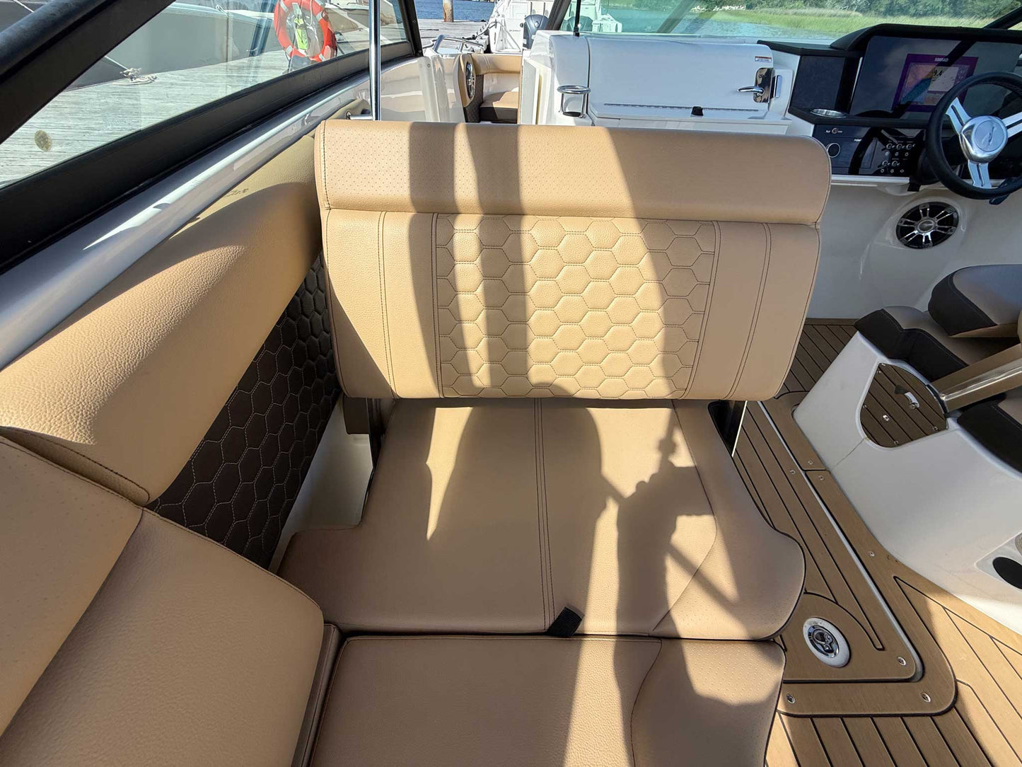 2020 Sea Ray SDX 250 OB