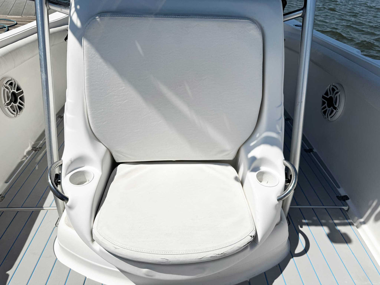 2005 Wellcraft 32 CCF