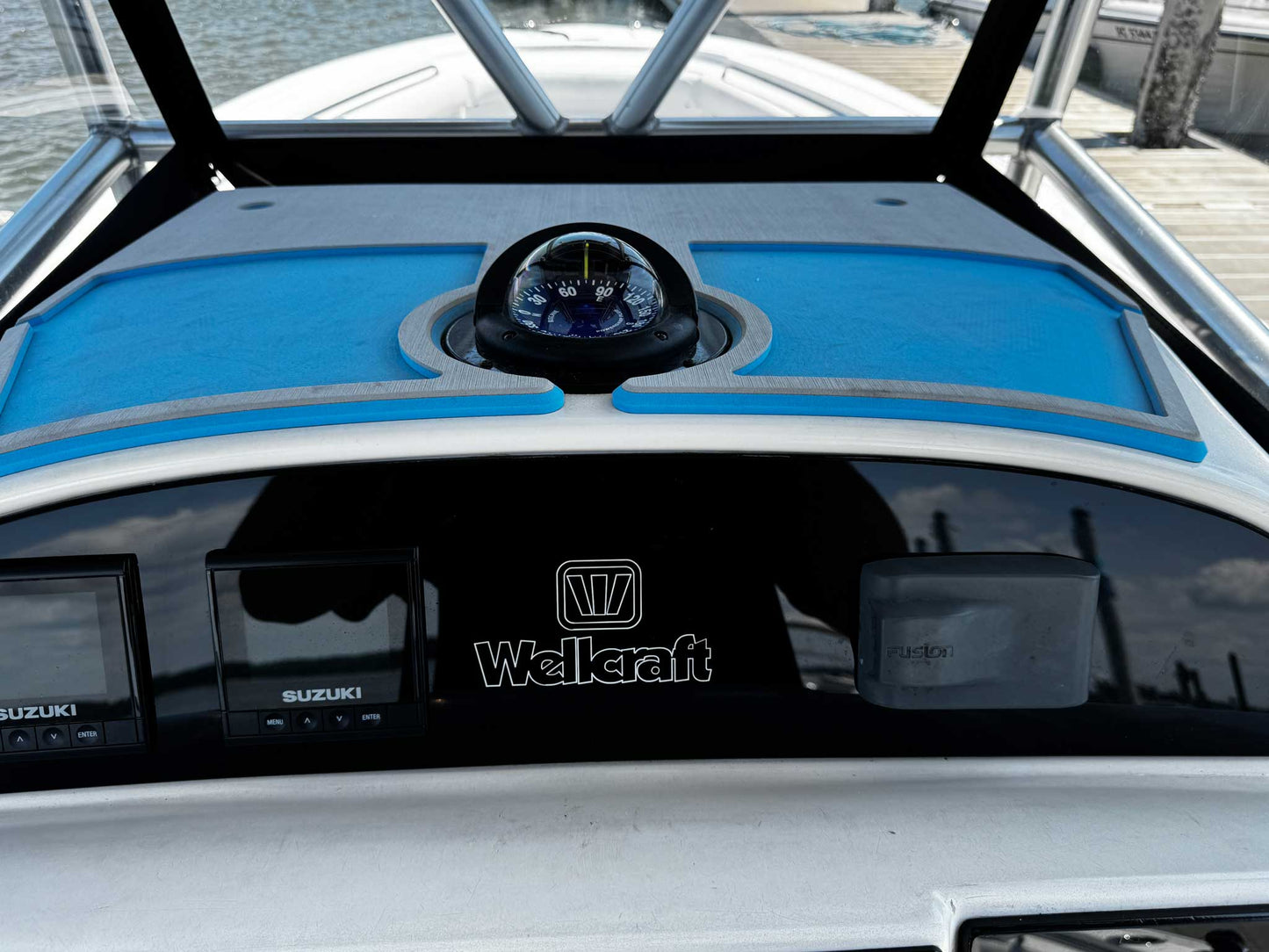 2005 Wellcraft 32 CCF