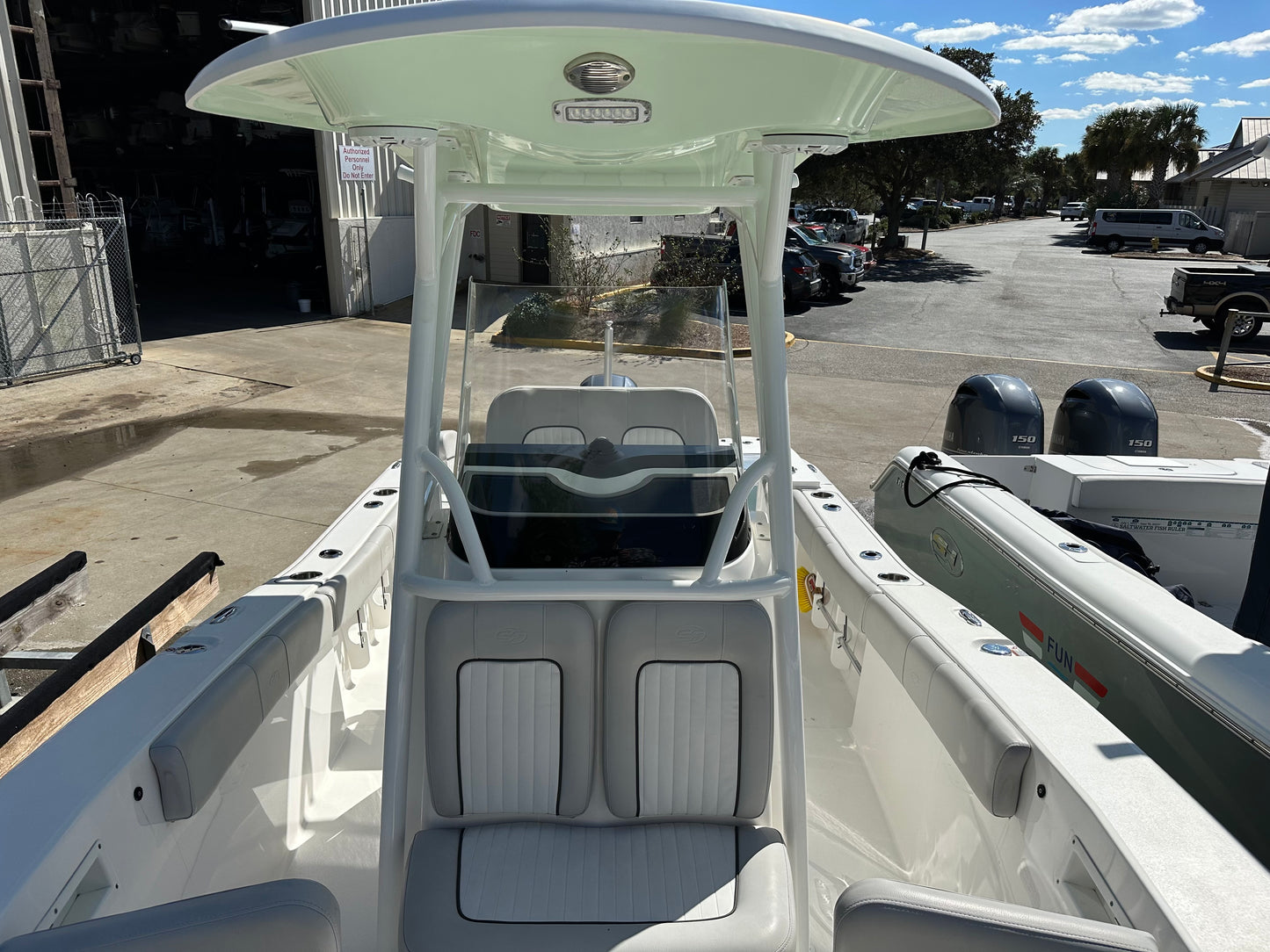 2019 Sea Fox 228 Commander