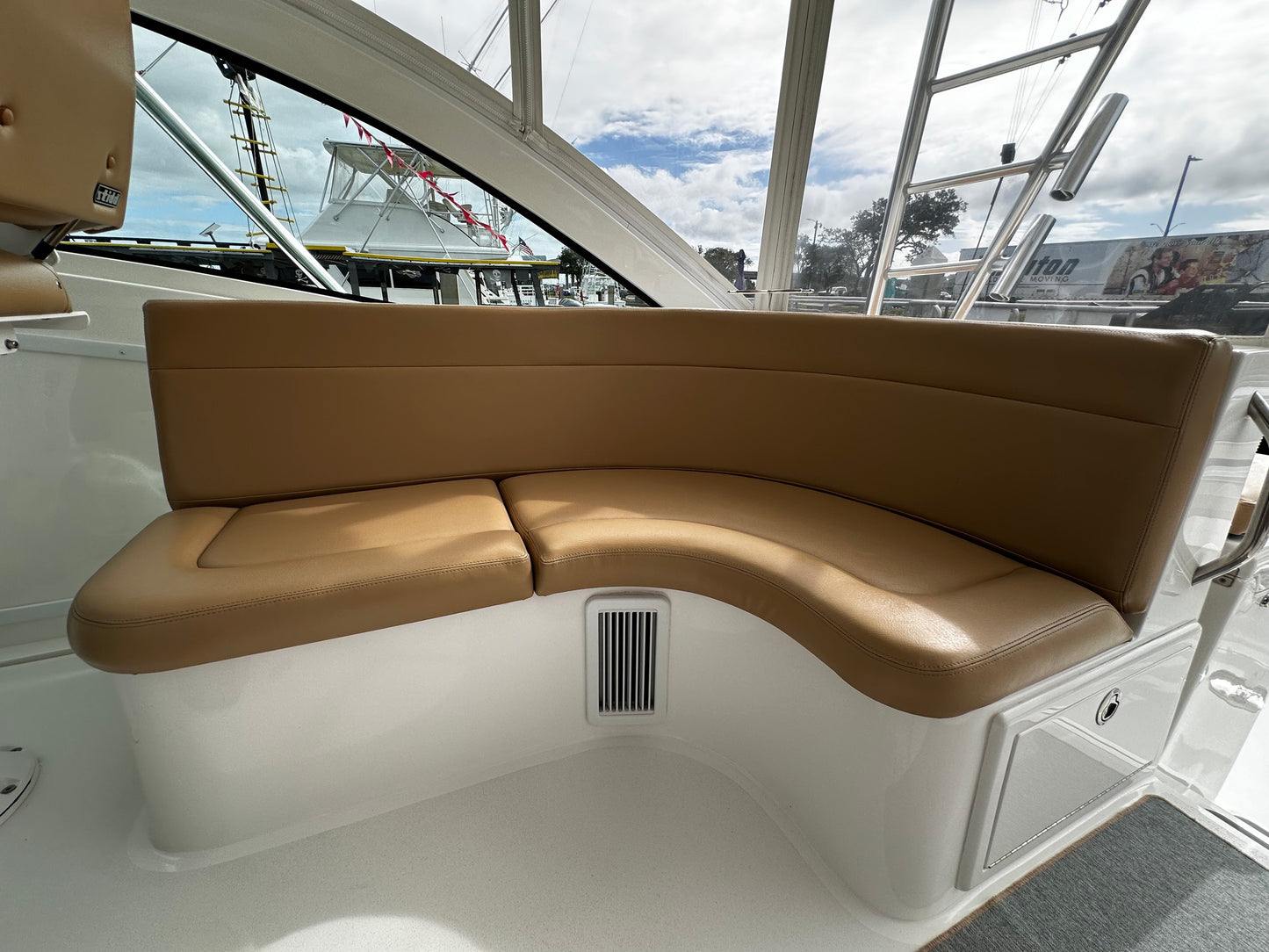 2018 Albemarle 41 Express