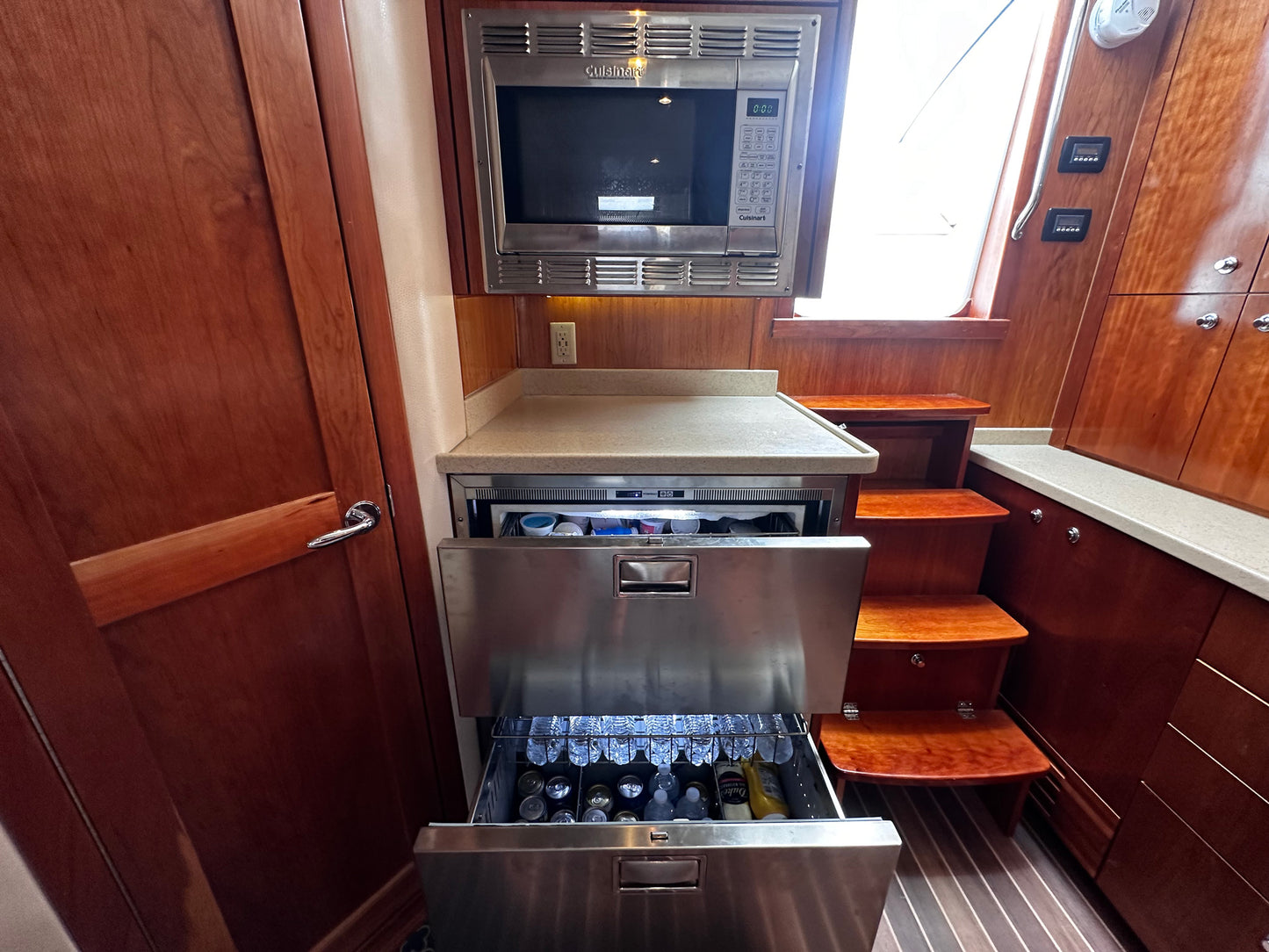 2018 Albemarle 41 Express