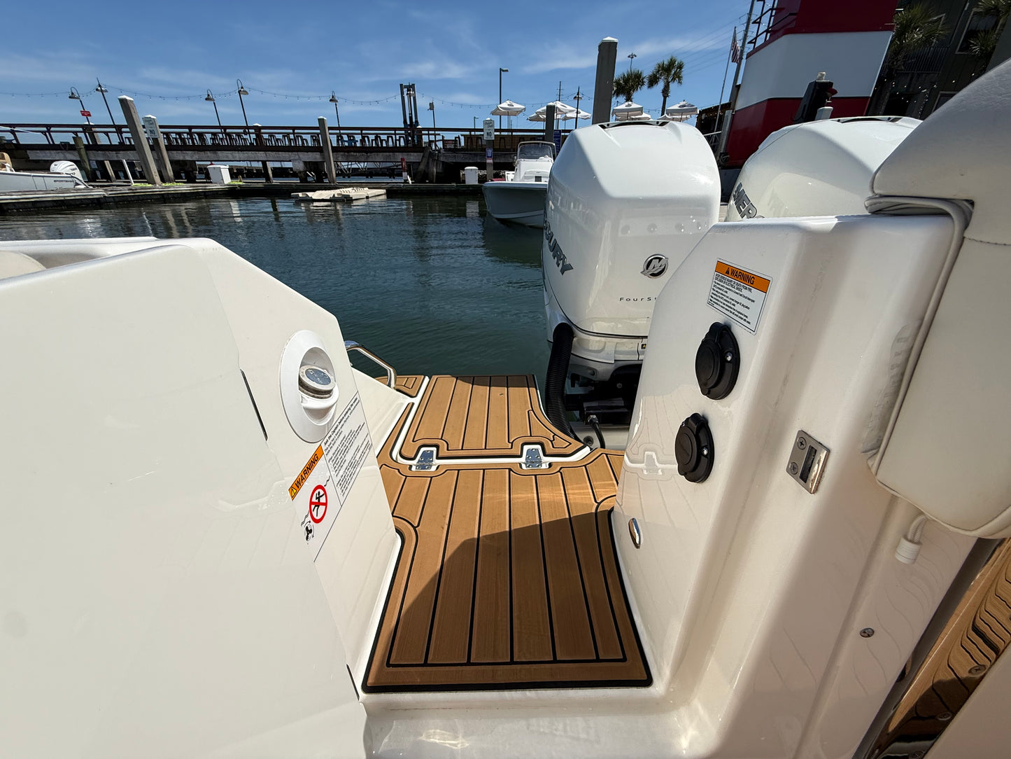 2023 Boston Whaler 280 Outrage