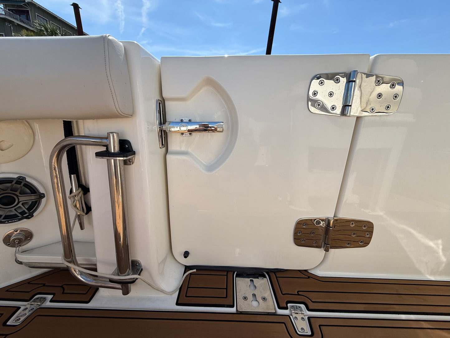 2023 Boston Whaler 280 Outrage