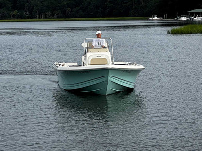 2021 Bulls Bay 2200 Bay