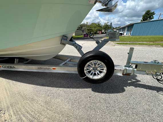 2017 Cobia 261CC