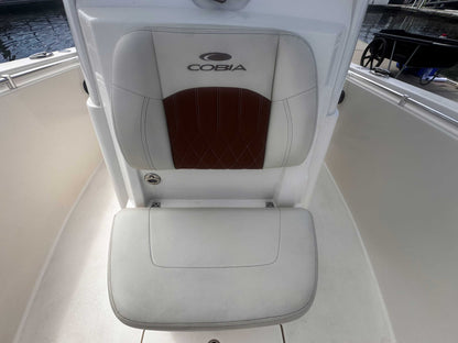 2023 Cobia 280CC