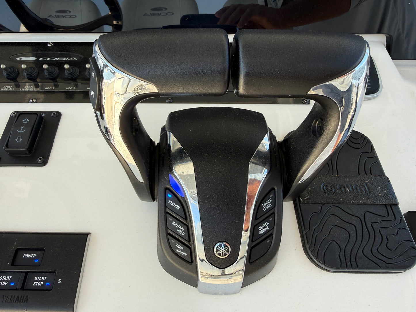 2023 Cobia 350 CC
