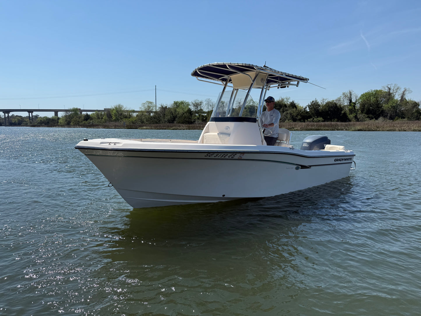 2011 Grady-White 209 Fisherman