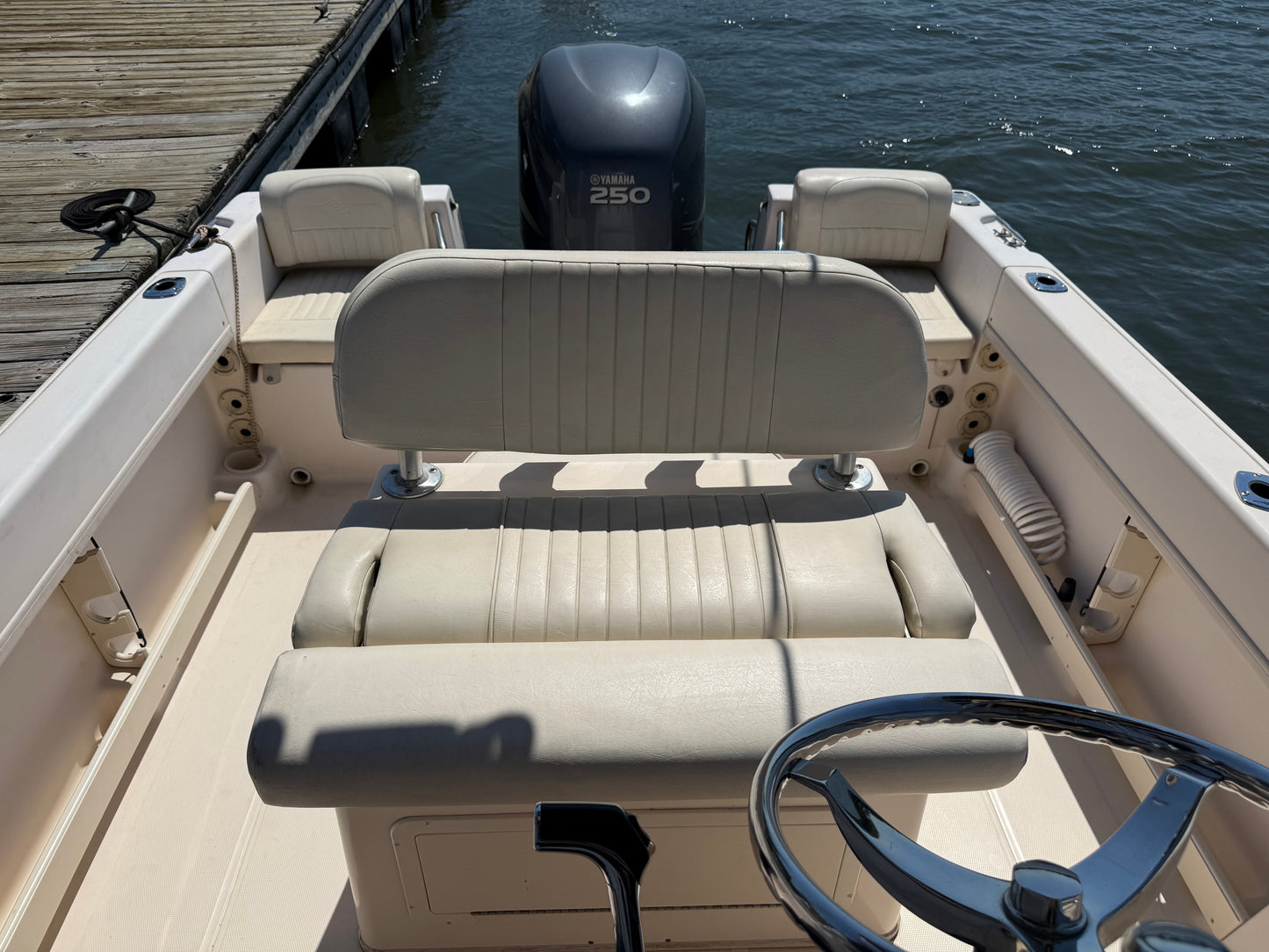 2011 Grady-White 209 Fisherman