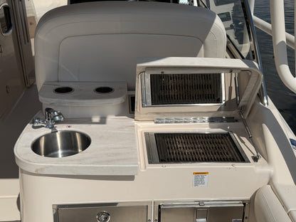 2017 Grady-White Freedom 335