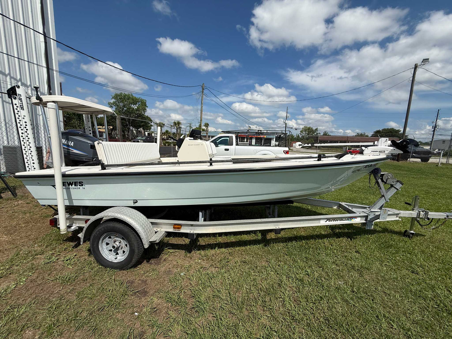 2004 Hewes 16 Redfisher