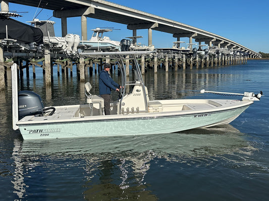 2018 Pathfinder 2200TRS